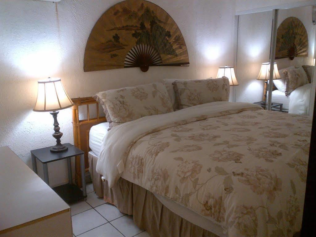Coconut Palms Inn Ринкон Екстериор снимка